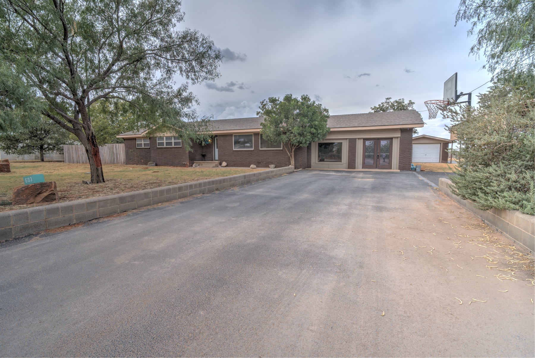 603 E County Rd 140 Midland TX